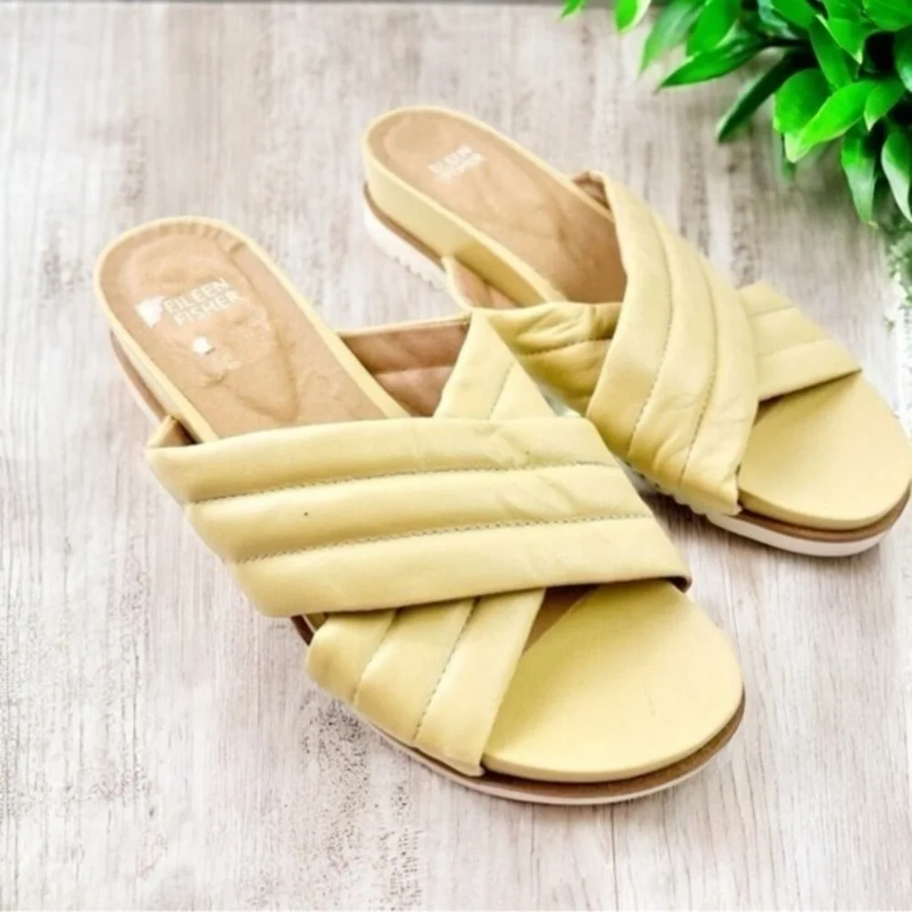 Eileen Fisher Kye Nappa Leather Sandals Womens Puffy Slide Butter Leather Size 9